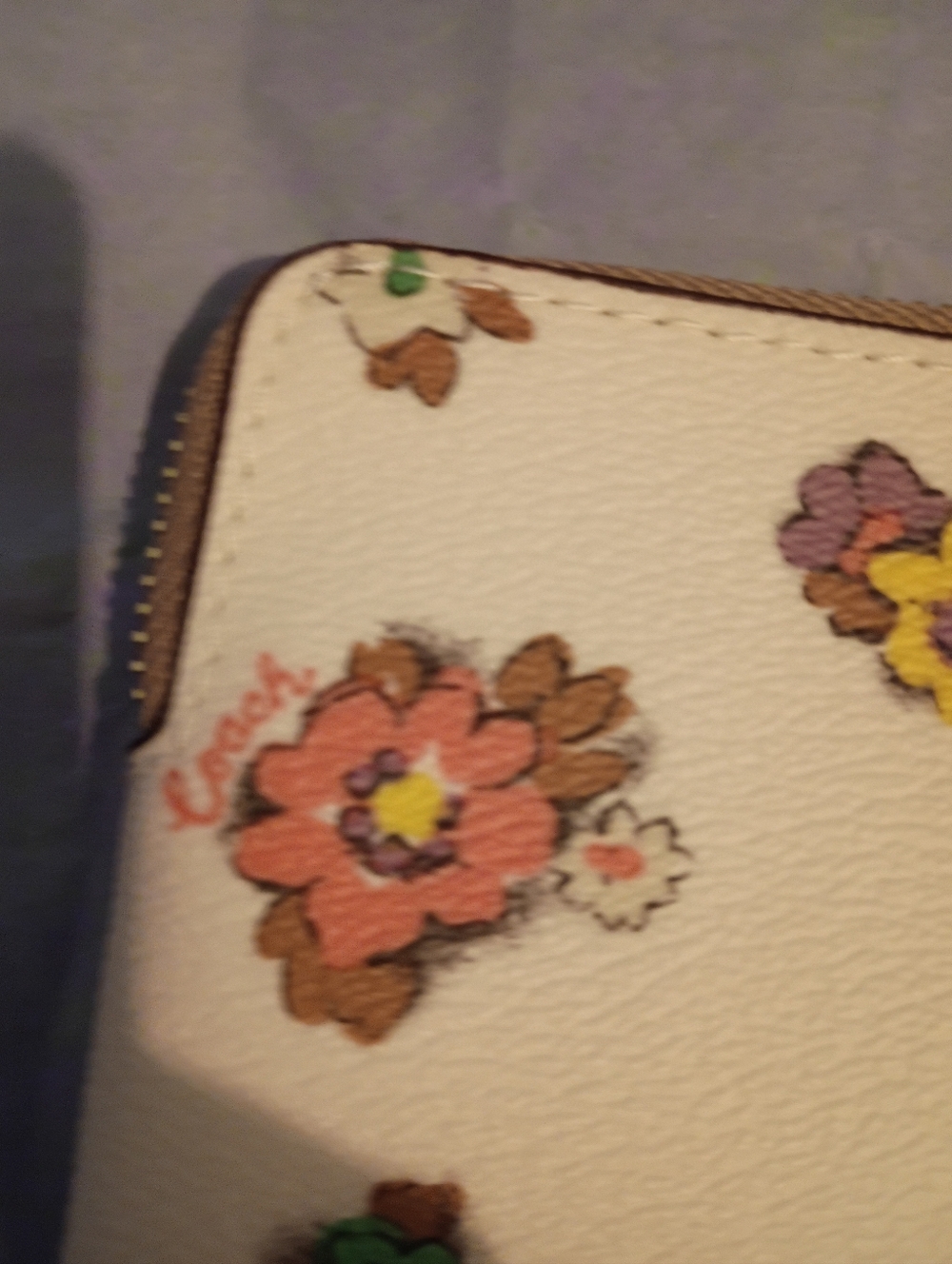 Coach Floral Field Print Wristlet NWOT - Picture 6 of 10